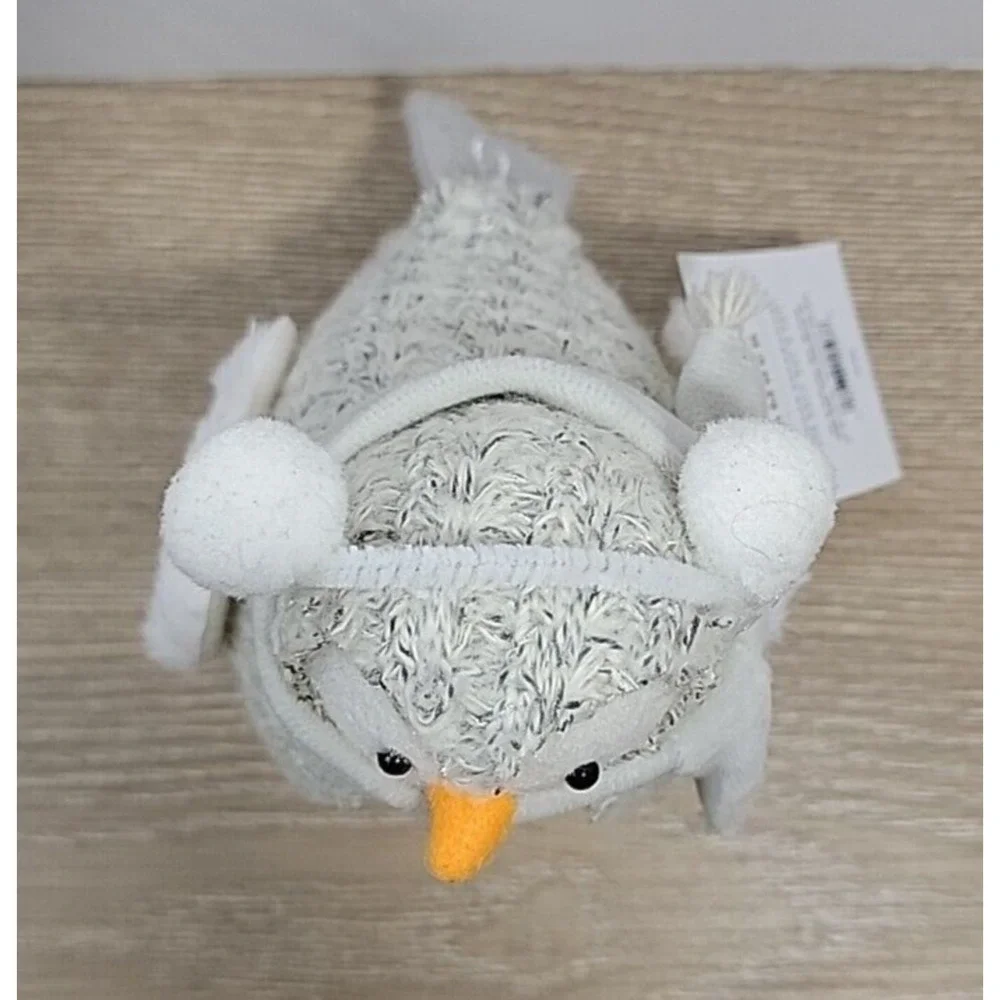 Wonder shop‎ Target 2020 - Amber our feathery friend wearing muffs & scarf